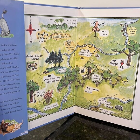 Stories Of Winnie The Pooh With Favourite Poems - A A Milne with characters - Picture 8 of 14